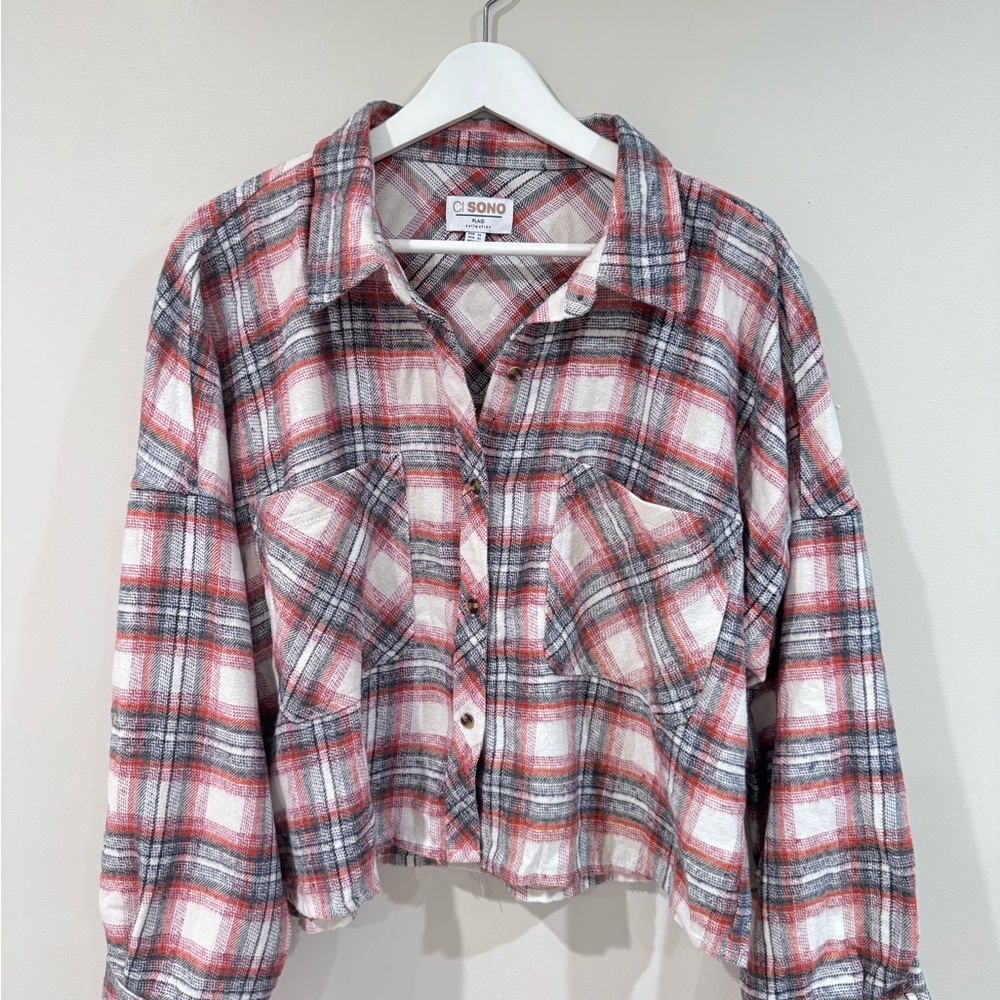 Cropped Plaid Button-Up Flannel — Ci Sono (Size XL) - Picture 1 of 4